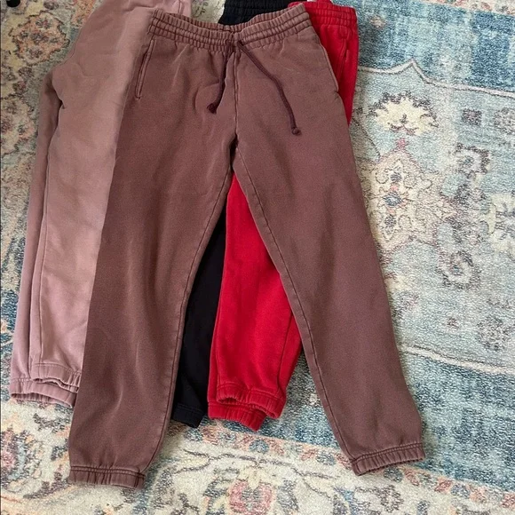 3 pairs of TNA Sweatpants (black pair-SOLD) - Picture 6 of 11